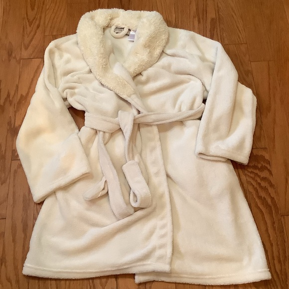 Hotel Spa Fluffy Fleece Robe - Picture 1 of 4